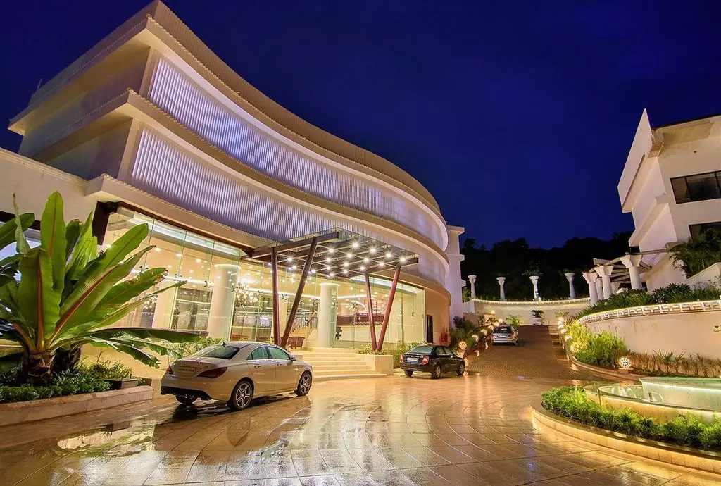 hotel park regis goa_shabavizparvaz_05.jpg